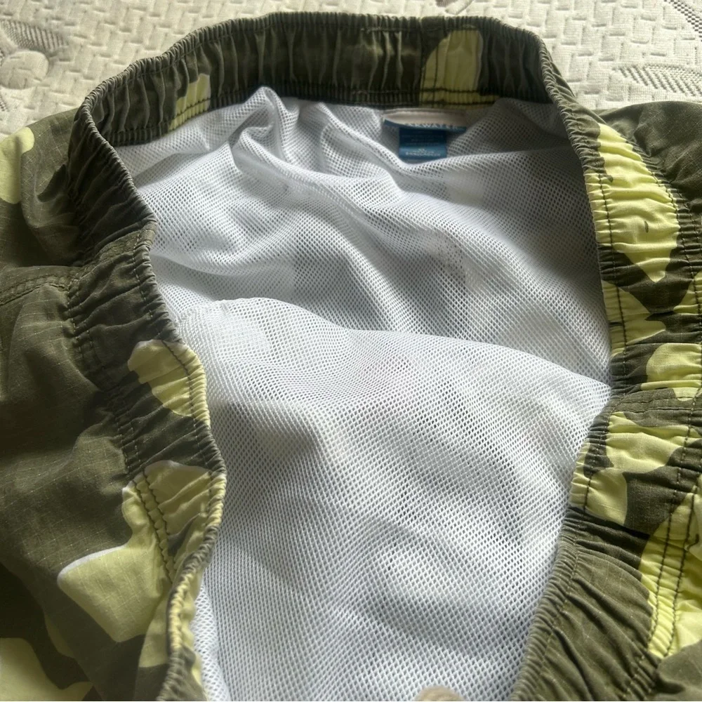 BREAKWATER Board Shorts Olive Yellow Sz XL